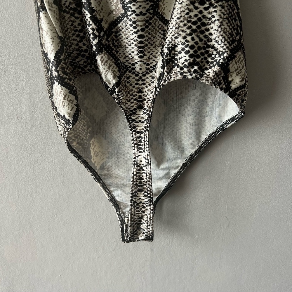 Free People Basique Bodysuit In Snake Combo Size XS - Picture 4 of 7